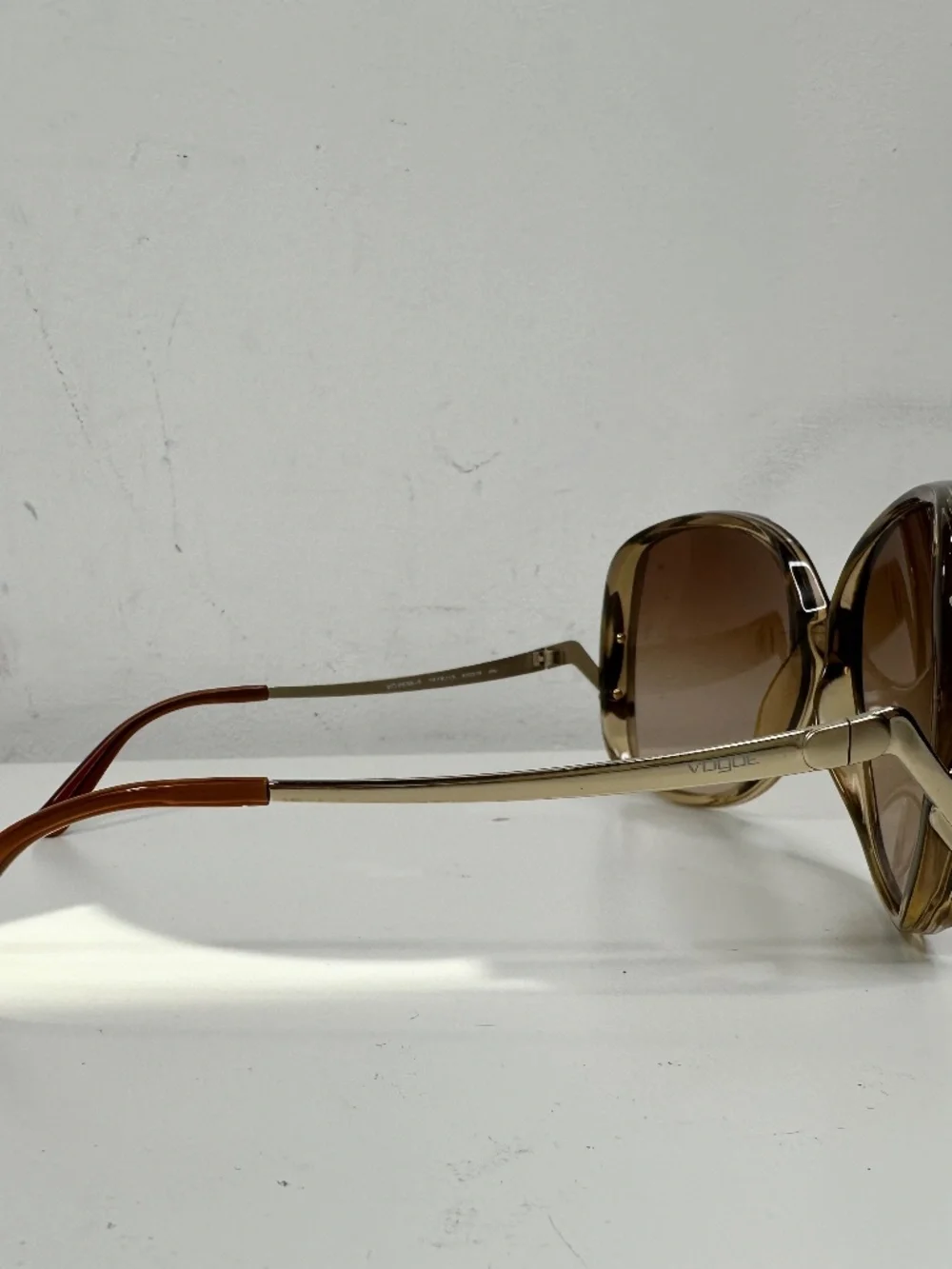 Vogue VO 2638-S Oversized Tortoise Sunglasses 60-15 Made in Italy Case